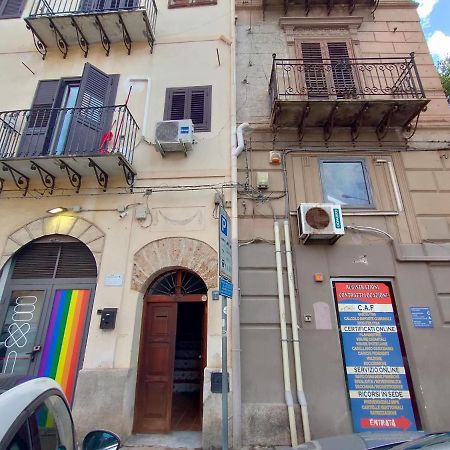 Casa Lia Al Centro Di Palermo Exterior foto